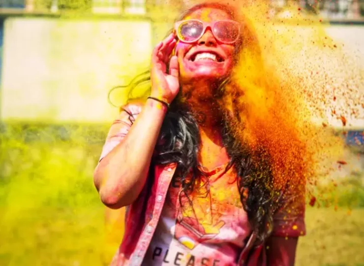 Holi's chemical colors pose a risk of many diseases including skin! Learn safety tips from experts